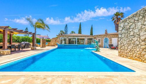 Five-Bedroom Villa