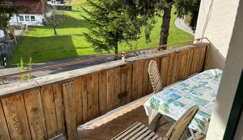 Apartment with Mountain View