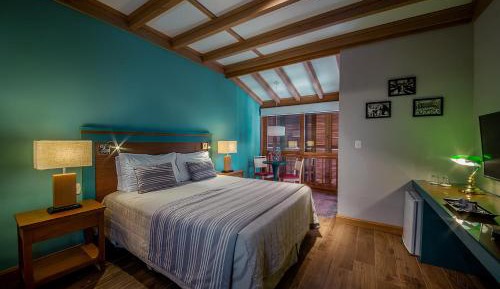 Deluxe Suite