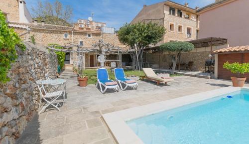 Three-Bedroom Townhouse