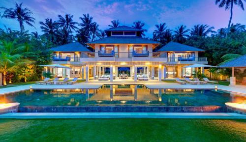 Villa - Beach Front