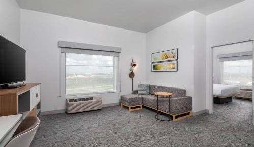 One-Bedroom Queen Suite with Sofa Bed