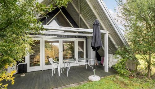Three-Bedroom Holiday Home 