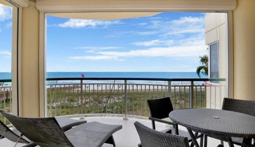 Two-Bedroom Apartment with Ocean View