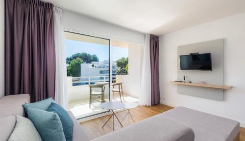 Two-Bedroom Superior Apartment
