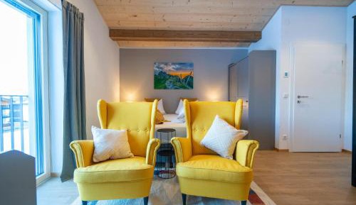 One-Bedroom Apartment with Bath