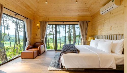 King Room with Mountain View