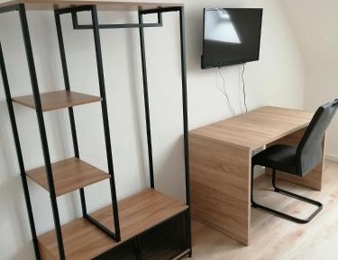Single Room with Shared Bathroom