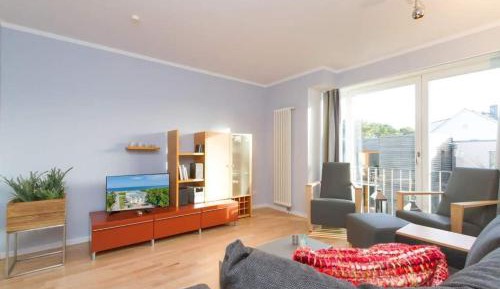 One-Bedroom Apartment with Sea View