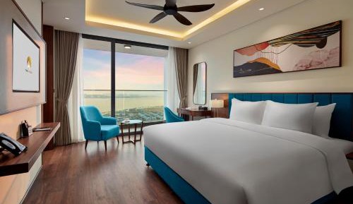 Luxury Suite with Ocean View