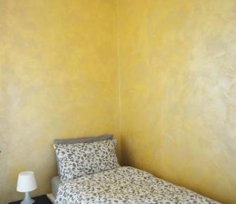Single Room with Shared Bathroom