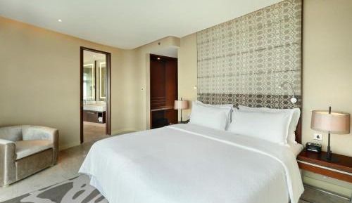 Premium King Room