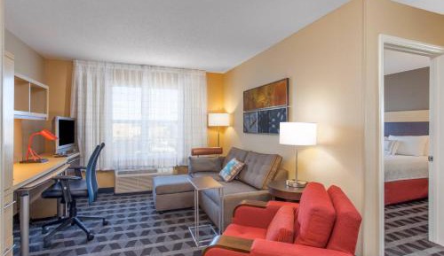 One-Bedroom King Suite