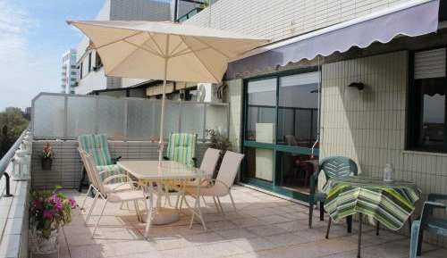 Studio with Balcony
