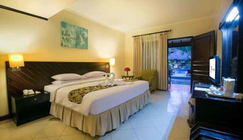 Super Deluxe Double/Twin Room with Pool View at Ground Floor