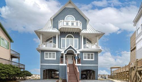 Seven-Bedroom House