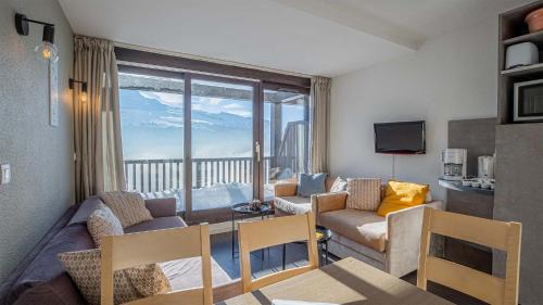 Duplex Two-Bedroom Apartment (6 Adults)