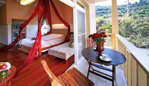 Queen Room with Balcony