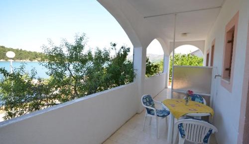 One-Bedroom Apartment with Sea View