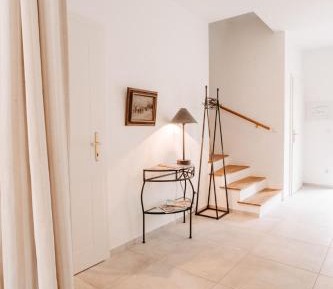Apartment - Split Level