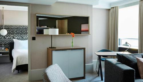 Junior Suite with Lounge Access