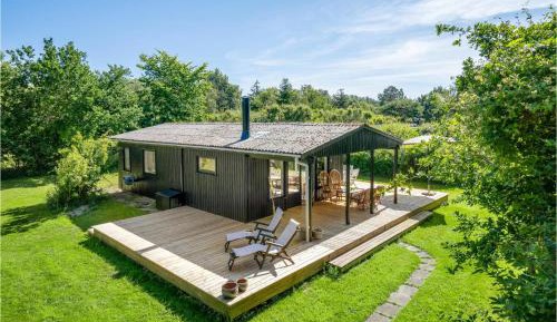 Three-Bedroom Holiday Home 