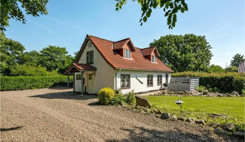 Two-Bedroom Holiday Home