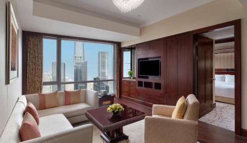 Horizon Premier King Room - with Executive lounge access