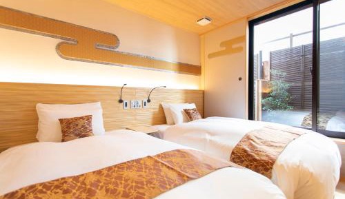 Twin Room with Private Bathroom