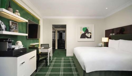 Luxury King Room