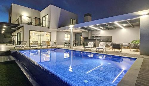Villa with Sea View