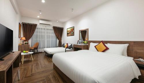 Triple Room with Balcony