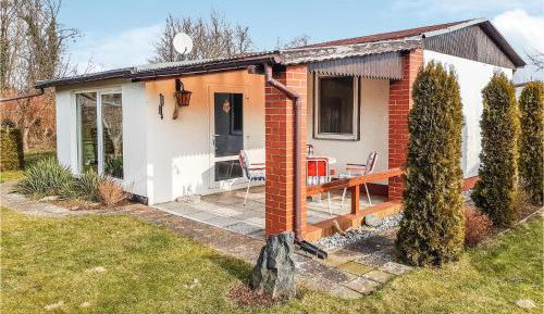 One-Bedroom Holiday Home