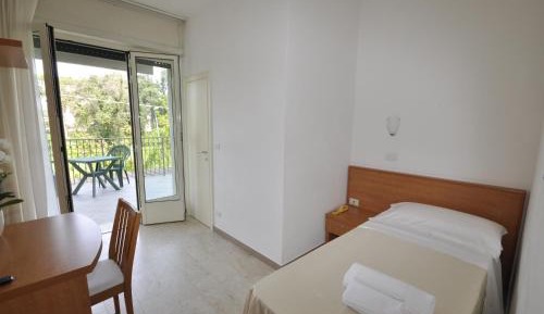 Single Room with Terrace
