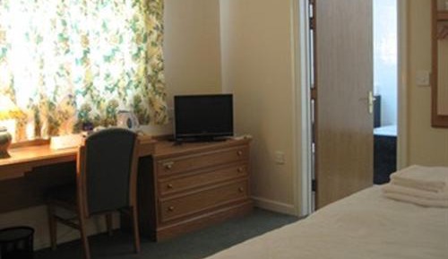 Twin Room with Private Bathroom
