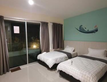 Suite with Pool View