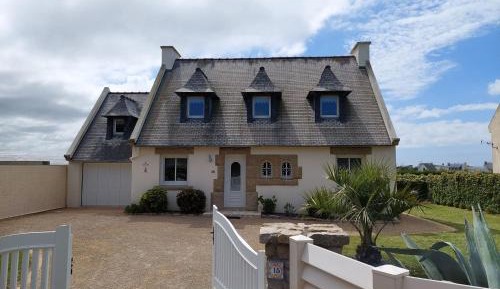 Three-Bedroom Holiday Home 