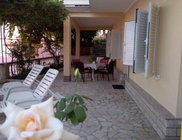 One-Bedroom Apartment with Terrace