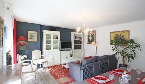 Apartment (4 Adults)