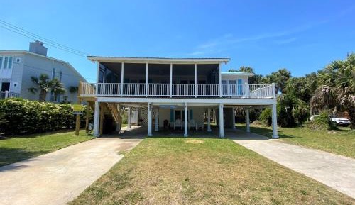 Four-Bedroom Holiday Home