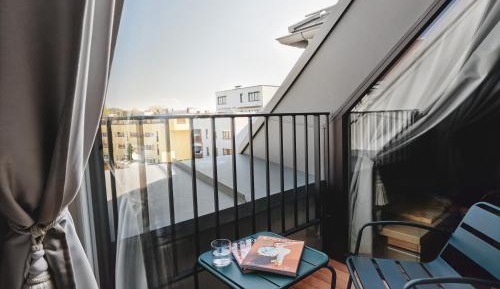 Bubble Bath Suite - with bathtub and roof terrace