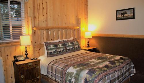 Standard Queen Room