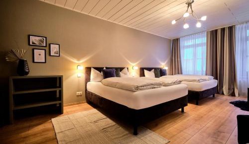 Family Room (4 Adults)
