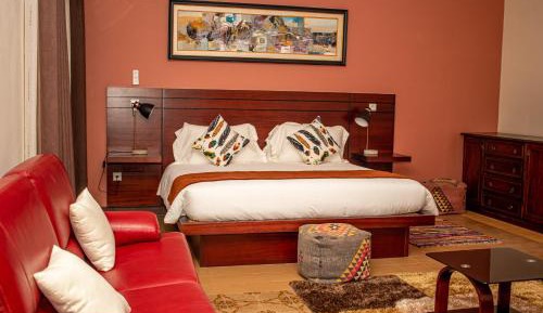 Deluxe King Suite
