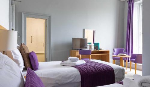 Standard Twin Room with Sea View