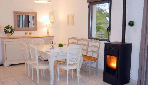 Three-Bedroom Holiday Home 