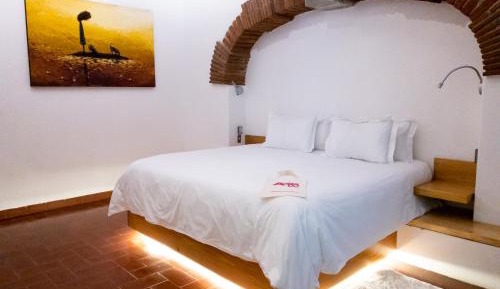 Suite with Garden View