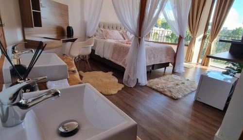 King Suite with Spa Bath