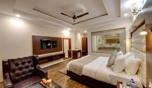 Club Room with River View