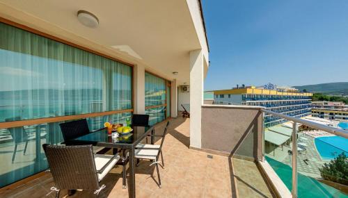 Apartment with Sea View